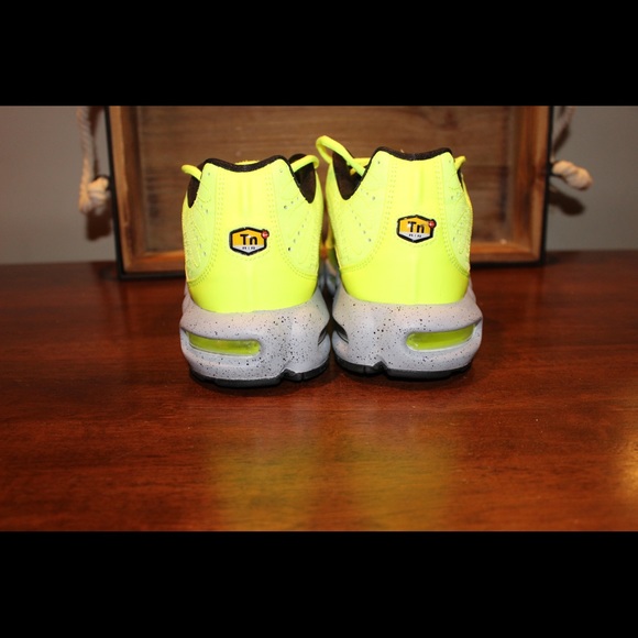 Nike Air Max Plus PRM Size 13 - Picture 4 of 6